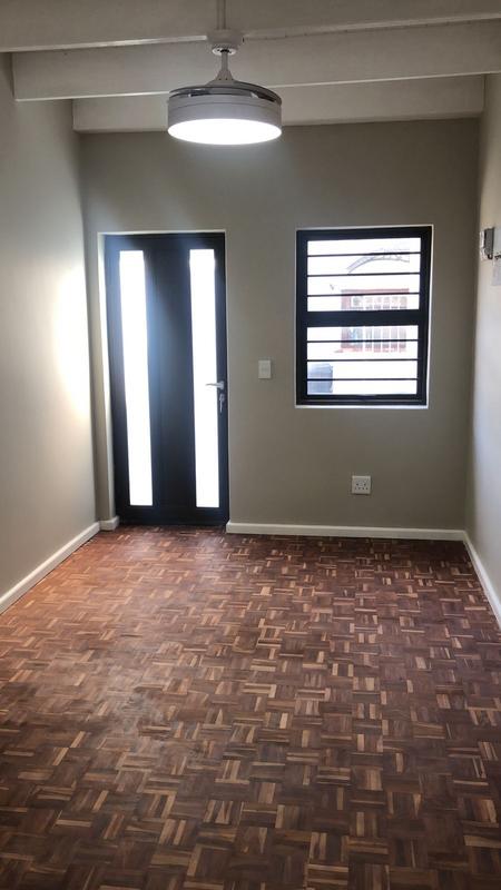 To Let 1 Bedroom Property for Rent in Fish Hoek Western Cape